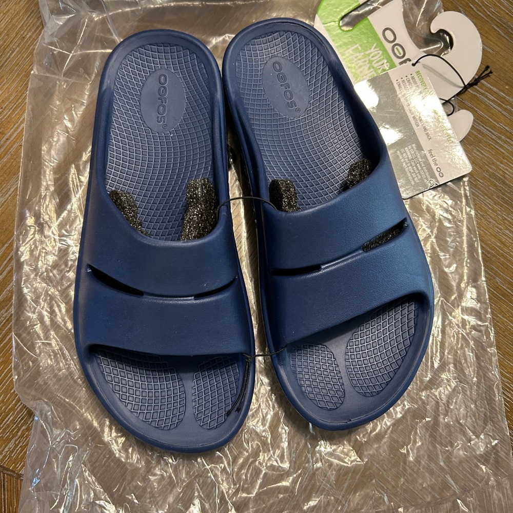OOFOS Navy Slide Sandals New Women’s 10 Men’s 8